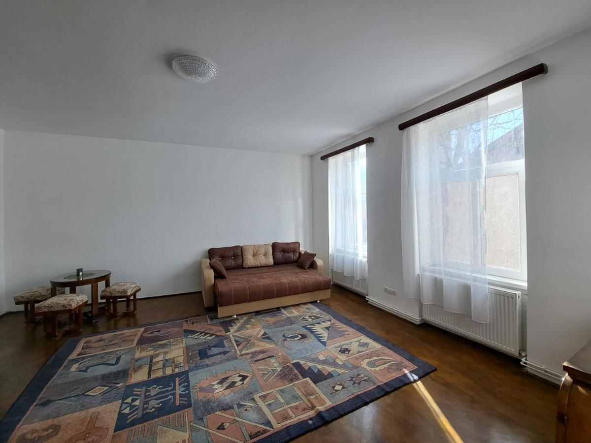 Cozy Apartment In The Heart Of ซีบิว ภายนอก รูปภาพ